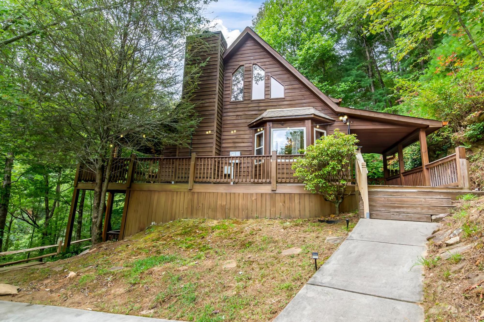 Amazing Creek View Cabin W/ Hot Tub, Firepit & Pool Table Ellijay Exterior photo